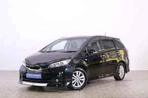 Минивэн Toyota Wish 2012 года, 1469000 рублей, Омск