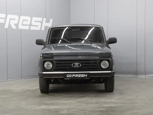 Внедорожник ВАЗ (LADA) 4x4 (Нива) 2017 года, 440000 рублей, Омск