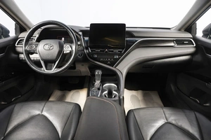 Седан Toyota Camry 2023 года, 3929000 рублей, Новосибирск
