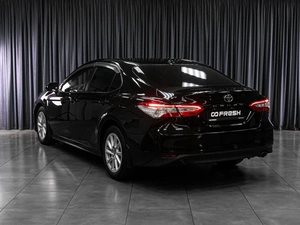 Седан Toyota Camry 2018 года, 2649000 рублей, Тюмень