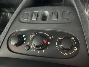 Седан Renault Logan 2016 года, 750000 рублей, Орёл