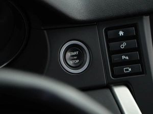 Внедорожник Land Rover Discovery Sport 2019 года, 2341077 рублей, Москва