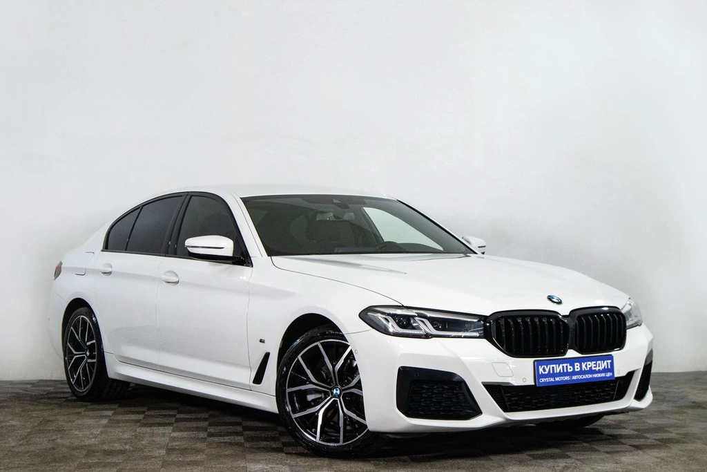 Седан BMW 5 серия 2020 года, 4999000 рублей, Сургут
