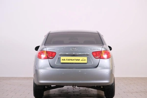 Седан Hyundai Elantra 2010 года, 759000 рублей, Омск