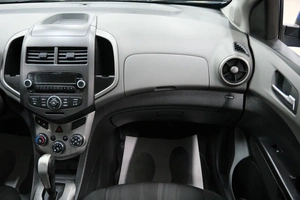 Седан Chevrolet Aveo 2012 года, 699000 рублей, Омск