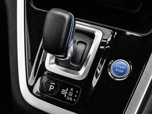 Минивэн Nissan Serena 2019 года, 2239000 рублей, Кирилловка