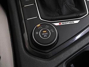 Внедорожник Volkswagen Tiguan 2021 года, 3049000 рублей, Аксай