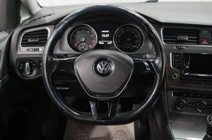 Хетчбэк Volkswagen Golf 2013 года, 889000 рублей, Новокузнецк
