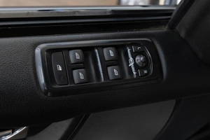 Внедорожник Land Rover Discovery 2010 года, 1369000 рублей, Красноярск