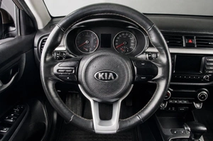 Хетчбэк Kia Rio X-Line 2019 года, 1439000 рублей, Челябинск