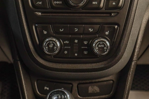 Внедорожник Opel Mokka 2014 года, 999000 рублей, Челябинск
