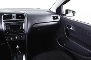 Седан Volkswagen Polo 2016 года, 889000 рублей, Пермь