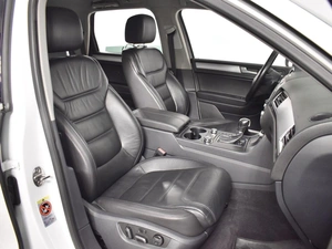 Внедорожник Volkswagen Touareg 2012 года, 2499900 рублей, Казань