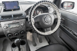 Хетчбэк Mazda Demio 2005 года, 349000 рублей, Барнаул