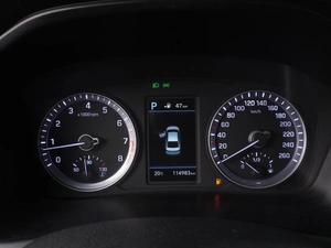 Седан Hyundai Sonata 2019 года, 2289000 рублей, Красный Пахарь