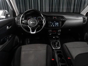 Седан Kia Rio 2018 года, 1315000 рублей, Тюмень
