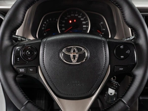 Внедорожник Toyota RAV4 2014 года, 1970000 рублей, Тюмень