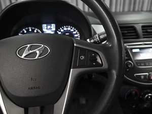 Седан Hyundai Solaris 2015 года, 1039000 рублей, Ставрополь