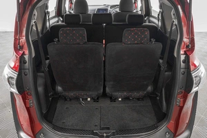 Минивэн Toyota Sienta 2020 года, 1289000 рублей, Барнаул