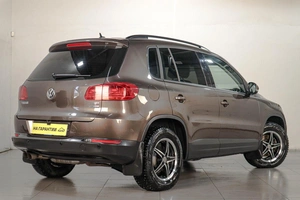Внедорожник Volkswagen Tiguan 2014 года, 1799000 рублей, Челябинск