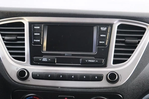 Седан Hyundai Solaris 2018 года, 1059000 рублей, Омск