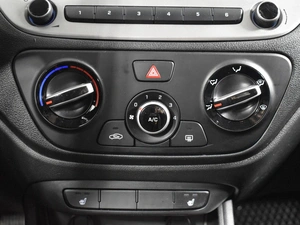 Седан Hyundai Solaris 2020 года, 1495000 рублей, Казань