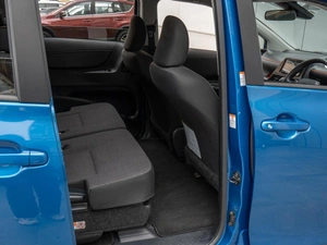 Минивэн Toyota Sienta 2019 года, 1440000 рублей, Краснодар