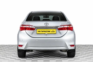 Седан Toyota Corolla 2013 года, 1489000 рублей, Челябинск