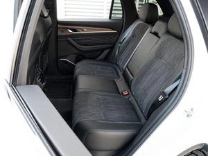 Внедорожник Geely Monjaro 2025 года, 4040000 рублей, Краснодар