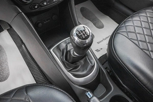 Хетчбэк Hyundai Solaris 2013 года, 949000 рублей, Барнаул