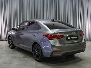 Седан Hyundai Solaris 2017 года, 999000 рублей, Тюмень