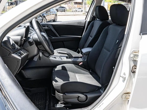 Седан Mazda 3 2012 года, 919000 рублей, Краснодар
