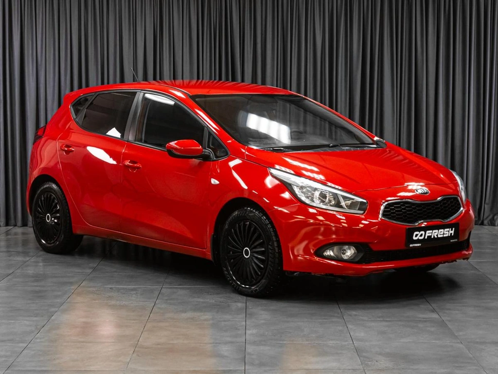 Хетчбэк Kia Ceed 2014 года, 839000 рублей, Тюмень
