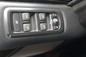 Внедорожник Land Rover Discovery 2014 года, 2449000 рублей, Тюмень