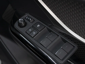 Внедорожник Toyota C-HR 2020 года, 1970000 рублей, Омск