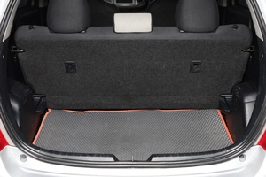 Хетчбэк Toyota Vitz 2012 года, 849000 рублей, Новосибирск