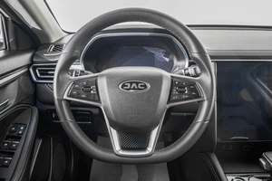 Лифтбек JAC J7 2023 года, 1699000 рублей, Барнаул