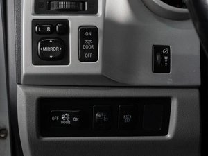Пикап Toyota Tundra 2010 года, 3950000 рублей, Тюмень