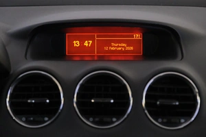 Хетчбэк Peugeot 308 2010 года, 589000 рублей, Омск