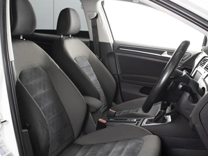 Универсал Volkswagen Golf 2014 года, 1090000 рублей, Омск