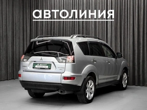 Внедорожник Mitsubishi Outlander 2011 года, 1179000 рублей, Красноярск