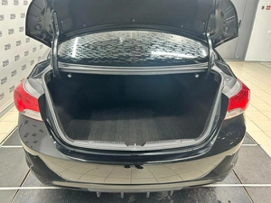 Седан Hyundai Avante 2011 года, 889000 рублей, Красноярск