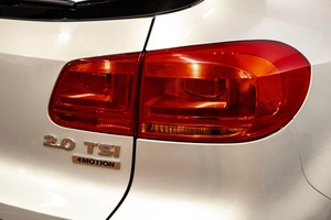 Внедорожник Volkswagen Tiguan 2012 года, 1189000 рублей, Барнаул