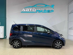 Минивэн Honda Freed 2008 года, 799000 рублей, Красноярск