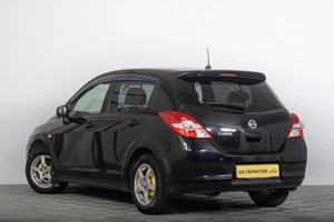 Хетчбэк Nissan Tiida 2012 года, 839000 рублей, Томск