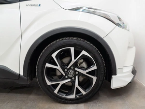 Внедорожник Toyota C-HR 2018 года, 1950000 рублей, Красноярск