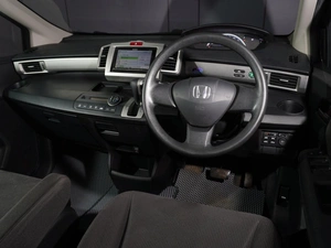 Минивэн Honda Freed 2011 года, 1219111 рублей, Тверь