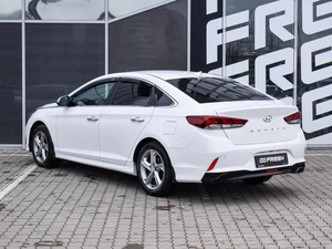 Седан Hyundai Sonata 2019 года, 1799000 рублей, Краснодар