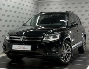Внедорожник Volkswagen Tiguan 2012 года, 1390000 рублей, Красноярск