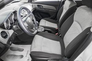 Седан Chevrolet Cruze 2014 года, 799000 рублей, Барнаул